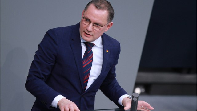 AfD-Chef bei Markus Lanz : Tino Chrupalla empört mit Aussage über Björn Höcke