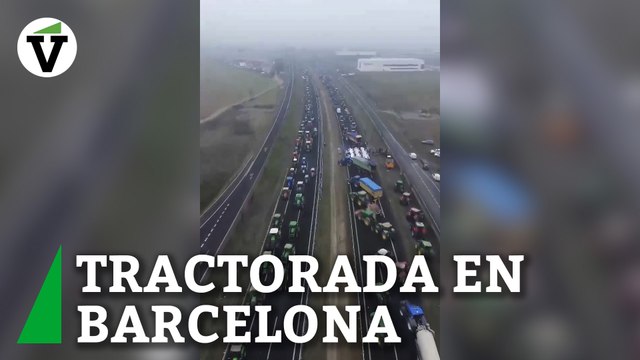 La impactante imagen a vista de dron de los tractores camino a Barcelona