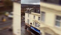 Police confront burglars on Folkestone rooftop