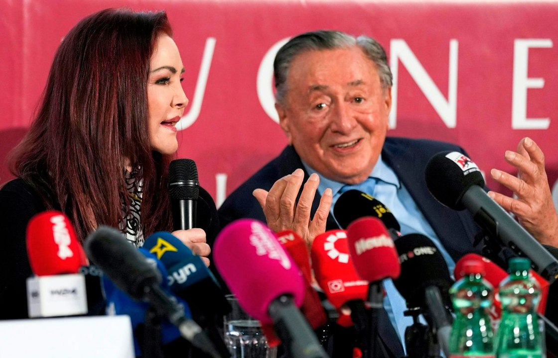 Richard Lugner präsentierte Opernball-Stargast Presley