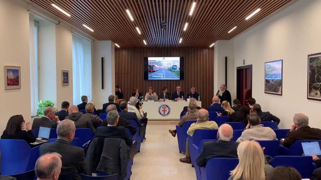 Trasporto pubblico competitivo obiettivo possibile, convegno a Milano