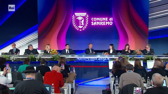 Sanremo 2024, conferenza stampa Giorgia e Amadeus