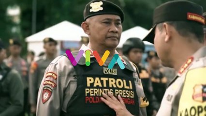 Komjen Fadil Cubit Gemas Pipi Anak Buah: Jangan Galak-galak
