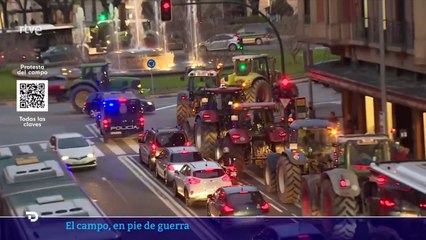 Vean cómo TVE relaciona la tractorada con "la extrema derecha"
