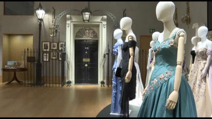 Wonderful: all'asta i costumi e gli accessori della serie The Crown