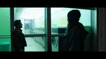 Bande-annonce Les Eternels. Noté 47%, ce film Marvel s'est tellement fait détruire qu'un acteur voit aujourd'hui un psy : "J'avais un traumatisme..."