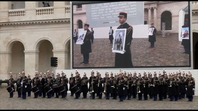 Macron ricorda le vittime del 7 ottobre: tutte le vite sono uguali