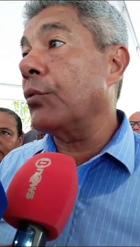 VÍDEO: Jerônimo Rodrigues detalha ações contra a chuva: “Levamos ajuda humanitária”