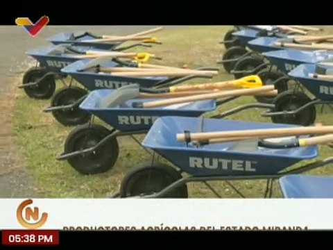 Gob. Hector Rodríguez entregó certificados e insumos a productores agrícolas en el edo. Miranda