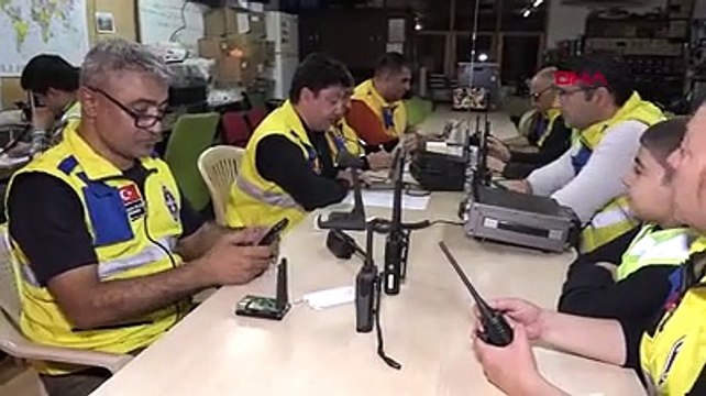 Telsiz tatbikatında Hataylı depremzede ile duygu dolu görüşme