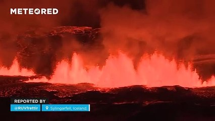 Impressive eruption of a volcanic fissure in Sýlingarfell, Iceland.