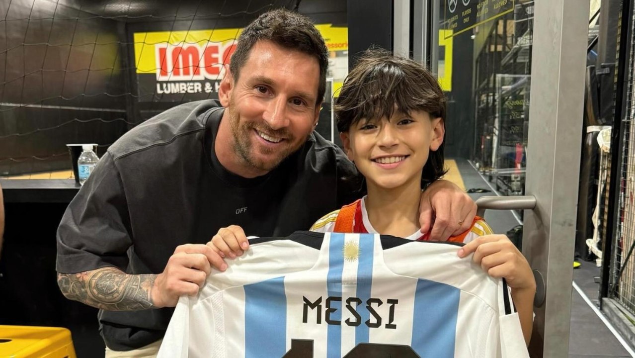 Amazing!   Check out the FULL commercial featuring Lionel Messi alongside Ted Lasso for the Super Bowl LVIII! 