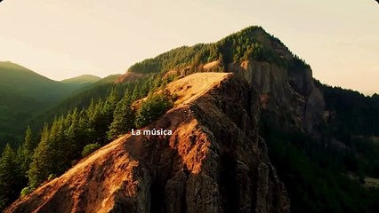 «La música es el arte más directo; entra por el oído y va al corazón.» ~ Magdalena Martínez