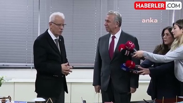 Ankara Büyükşehir Belediye Başkanı Mansur Yavaş, Türkiye Emekliler Derneği'nde desteklerini açıkladı