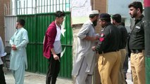 Pakistán vota en unas elecciones marcadas por la violencia