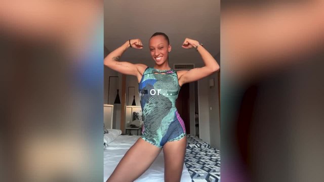 El brutal cambio físico tras 365 días después de su parto