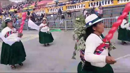 Al ritmo de tarkas y pinquillos agrupaciones autóctonas participan en la Anata Andina para dar inicio al Carnaval de Oruro