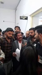 750 में से 450 छात्र इंटरनल में फेल, ​डिफाल्टर घो​षित कर वसूलेंगे रा​शि