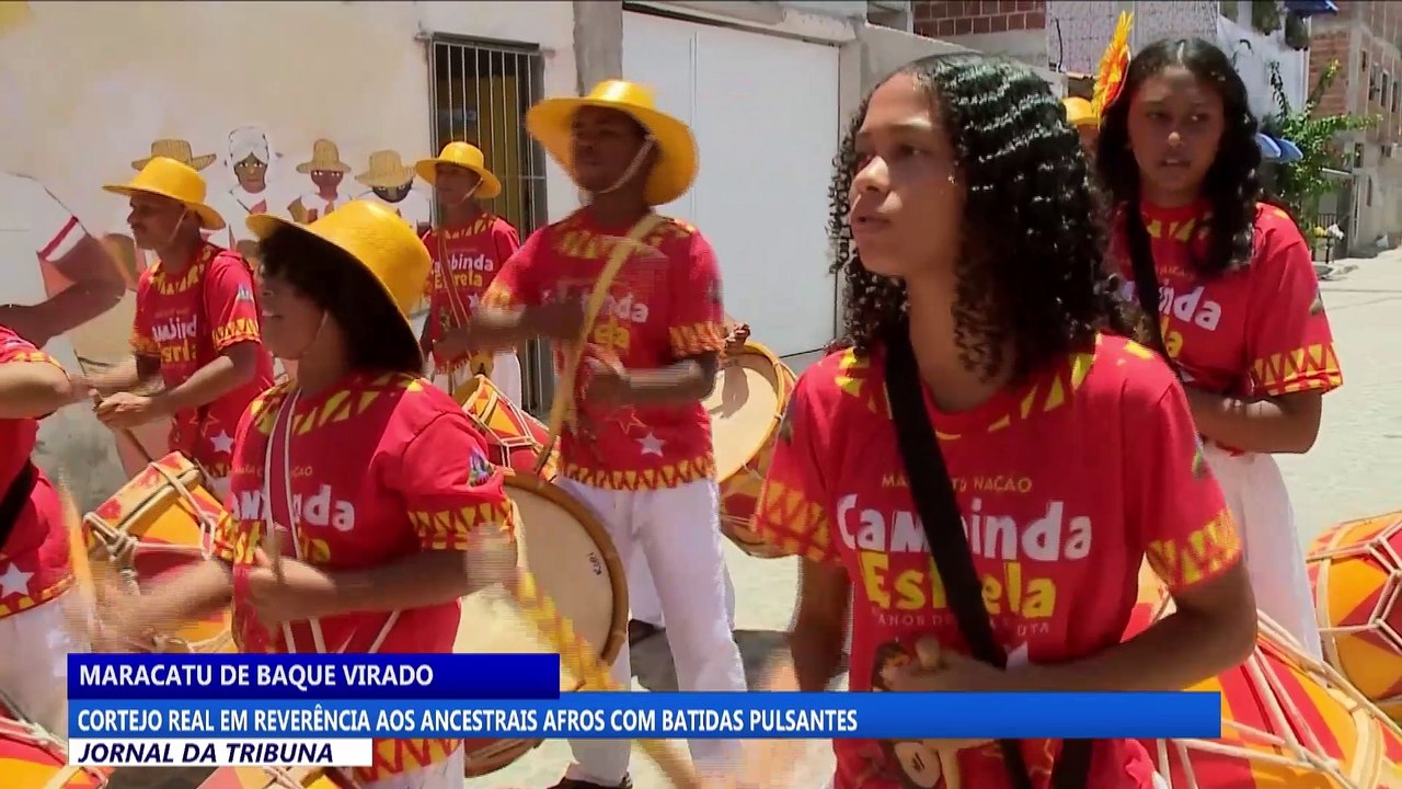Cortejo real em reverência aos ancestrais Afros...