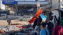 كاميرا الجزيرة ترصد جهود سحب مصاب تحت تهديد قناصة الاحتلال