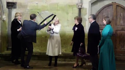 Queen Camilla Praises King Charles’ Resilience at Charity Event 🎶