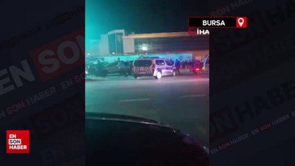 Download Video: Bursa’da yolu kesip çiftetelli oynadılar