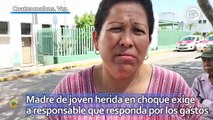 Madre de joven herida en choque exige a responsable que responda por los gastos