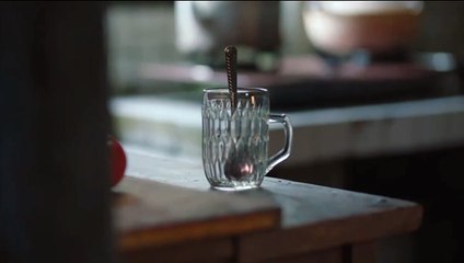 Un grand voyage vers la nuit Bande-annonce (IT)