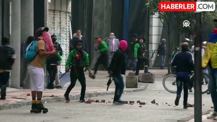 Darbe iddiası Kolombiya'yı karıştırdı! Cumhurbaşkanı Petro'nun çağrısında binlerce kişi sokağa indi