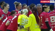 Konyaaltı Belediye Spor Kadın Hentbol Takımı Yarı Final İçin Avantaj Elde Etti