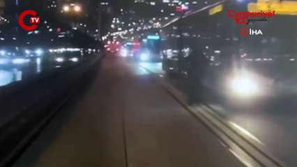 Arızalanan metrobüsü kontrol ederken başka bir metrobüs çarpmıştı... Görüntüler ortaya çıktı!