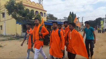 পায়ে হেঁটে Ayodhya-এ Ramlala-র দর্শনের উদ্দেশে রওনা দিলেন জঙ্গল মহলের 8 যুবক! | Oneindia Bengali