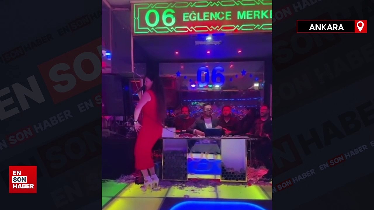 Tuğba Ekinci pavyona gitti: O Şimdi Asker ile kalça dansı dikkat çekti