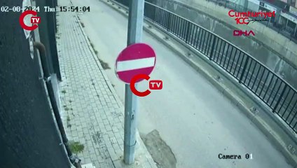 17 yaşındaki iki çocuk sokak ortasında yaralandı