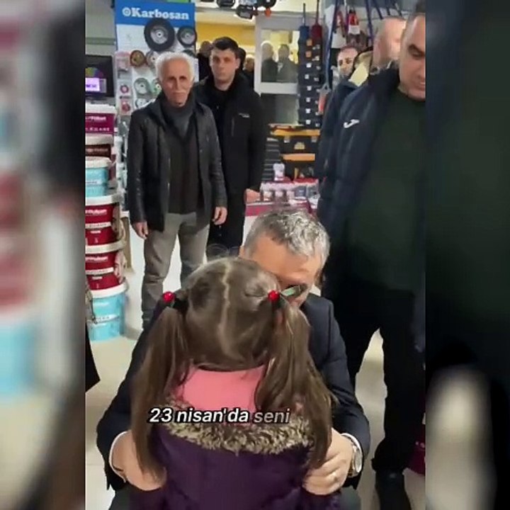 Birileri olsa balıklama dalardı! Küçük kız başkanlık teklifini böyle reddetti