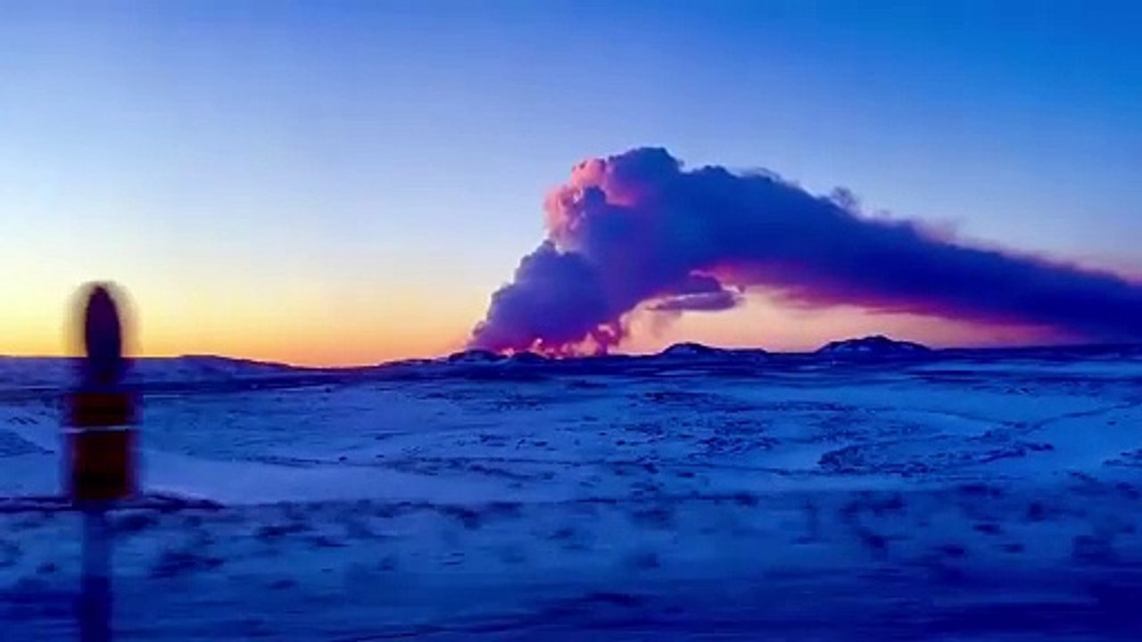 Iceland volcano erupts for third in two months