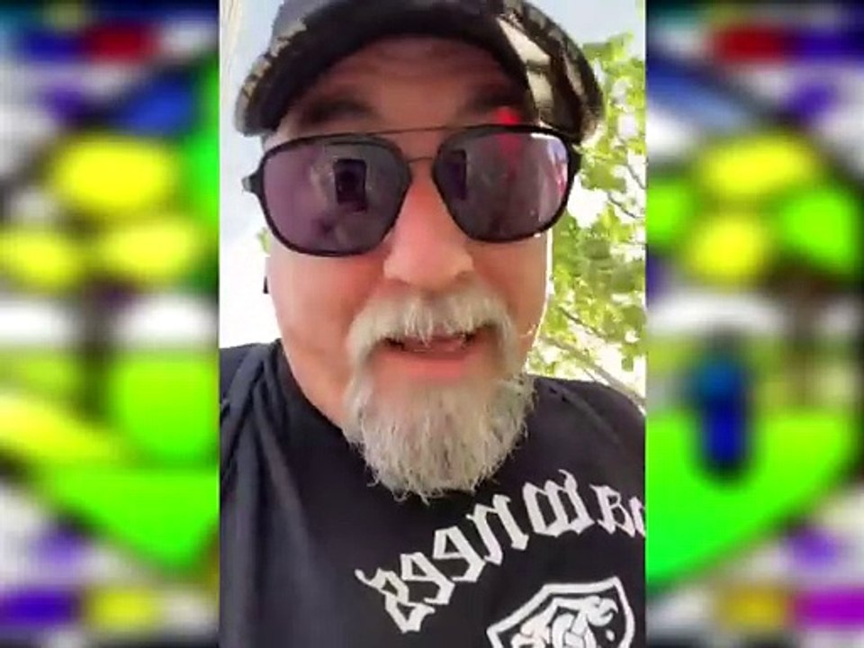 ¿Puedo anular mi bautismo y elegir otros padrinos? - Padre Juan Molina