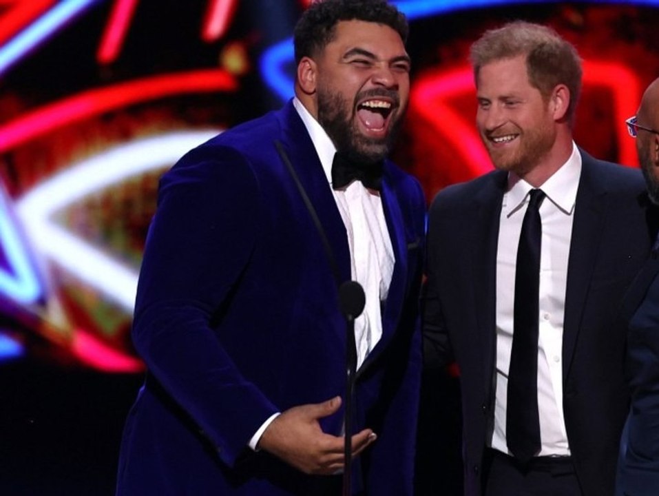 "ich stehe unter schock!": prinz harry überrascht nfl-star