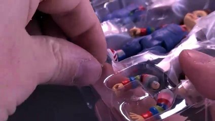 Mezco Toyz Childs Play Chucky 5 Points Deluxe Figure Set