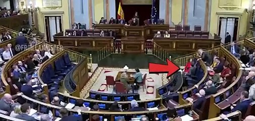 Bolaños hace de las suyas en el Congreso: Vota en el escaño de Yolanda Díaz