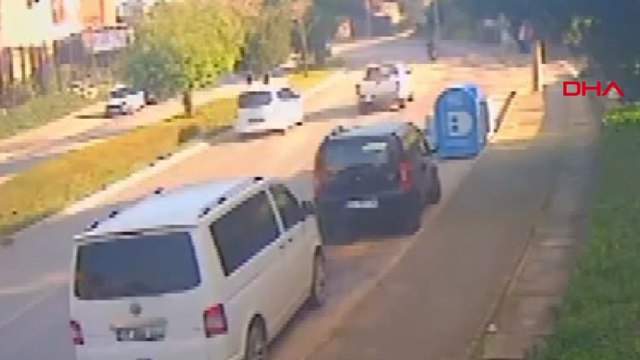 Sollama yaparken aracı takla atan üniversiteli öldü