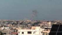 تصاعد أعمدة الدخان من خان يونس عقب قصف إسرائيلي