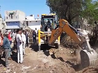तीन करोड़ की सहकारी समिति की सम्पति को अतिक्रमण मुक्त कराया