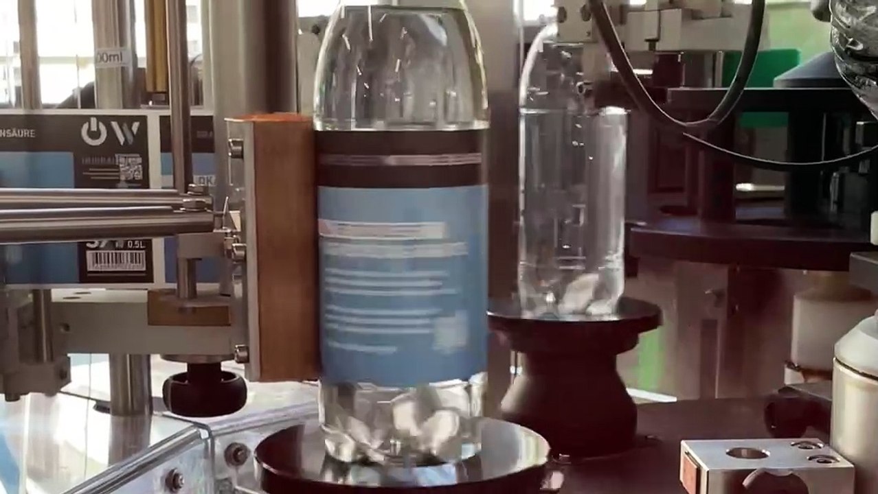 GratisWasser Werbung aufkleben