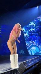 ¡Karol G arranca su gira por Latinoamérica en la Ciudad de México! 🎤