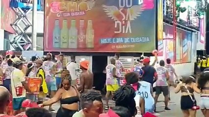 Mulher presa por tráfico de drogas e Furtos de celulares marcam o primeiro dia do Carnaval de Salvador