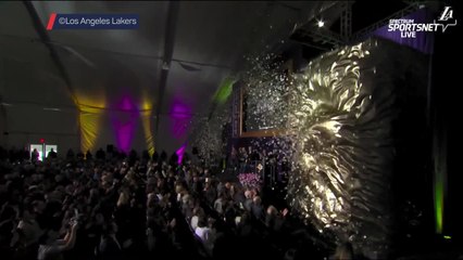 Kobe ya tiene su estatua en el templo Laker