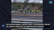 Los antidisturbios lanzan gases lacrimógenos contra los agricultores que se manifiestan en Mérida