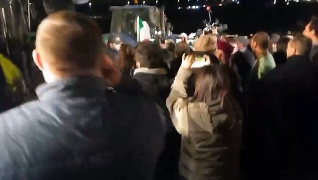 Trattori, il ministro Lollobrigida arriva al presidio sulla Nomentana