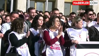 Edirne'de Kadın Doktorun Darp Edilmesine Meslektaşları Tepki Gösterdi